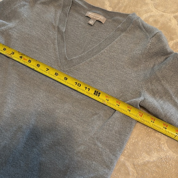 BANANA REPUBLIC SWEATER BUNDLE - Picture 14 of 17